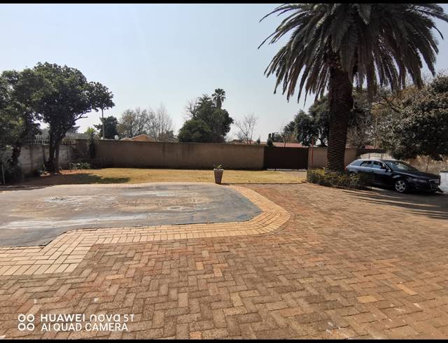 4 BEDROOM HOUSE FOR SALE IN BIRCH ACRES